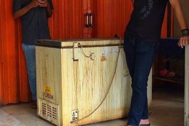 Mayat Dalam Freezer di Bekasi