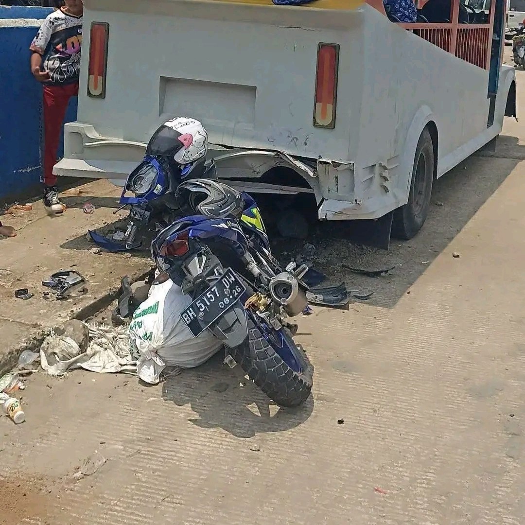 Kecelakaan Maut di Lunang Pesisir Selatan, Pasutri Tewas Tabrak Odong-Odong