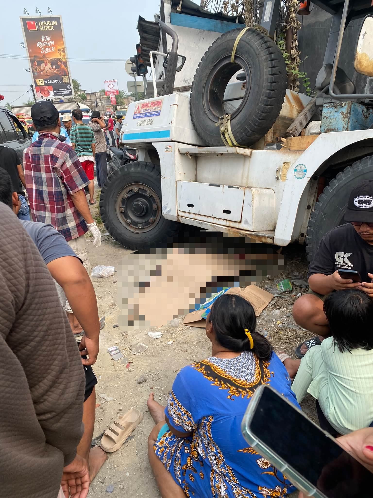 Kecelakaan Maut di Simpang Asem Cikande, Pasutri Tewas Tertabrak Forklift