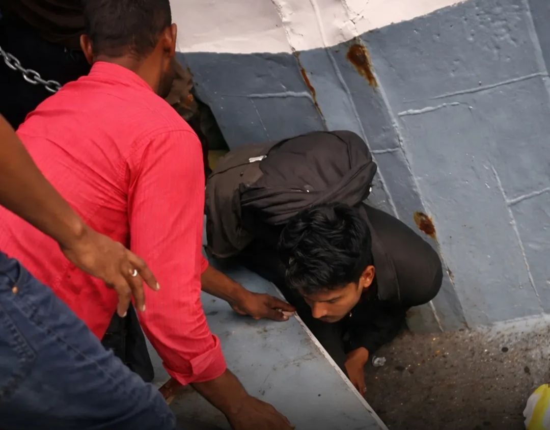 Tabrakan Kapal di Bangladesh, Suami Tewas Saat Selamatkan Istri Hamil Jatuh dari Kapal